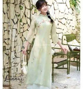 áo dài cách tân thêu hoa hồng 