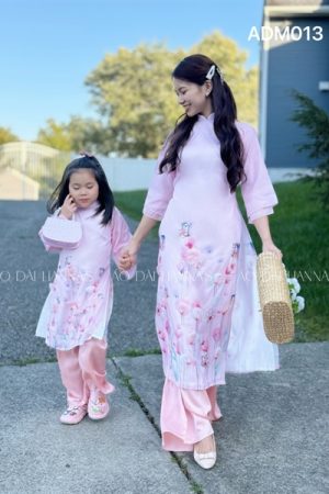 Ao dai mẹ tơ kết hoa hồng phấn kiotviet 2c08ff98ff2f26a332c8208619b1d769