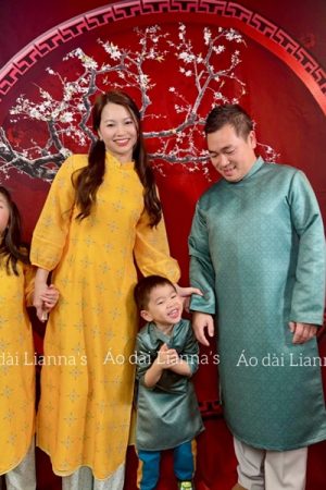 Áo dài mẹ Vàng Tết quần gấm kiotviet 43e33c801d5e4397569c7c9c0f7b2348