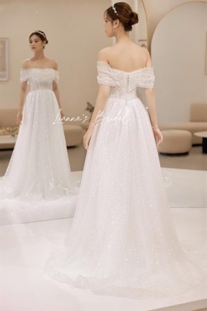 Váy cưới trễ vai lấp lánh form A kiotviet 47ff6d50ab37e28ba59d4a66aef1a873