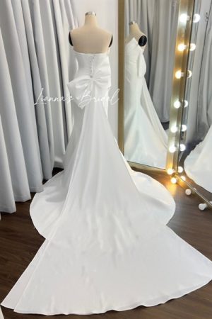 Váy cưới basic dáng đuôi cá kiotviet 65f3d5183178c5a558330fe2c57902be