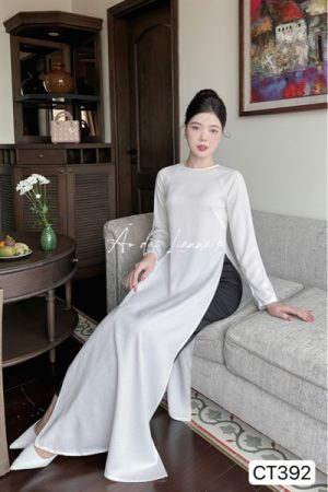 Áo dài form suông mau trắng kiotviet a8a824ff8fe32ff5e4e89927de19de8e