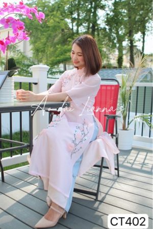 ADCT hồng cổ kiểu hoạ tiết hoa nổi kiotviet b4182eb293e47c06af2164bc9c7fe41e