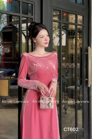 Áo dài nhung Hồng cổ thuyền kết hoa kiotviet bd75686cbee1fcb64d1b0603091c23cf