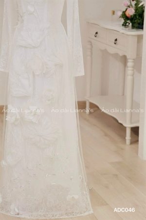 Áo dài cưới trắng đính kết hoa sen kiotviet e6b713a681b7b8ac908317aa8f28ff75