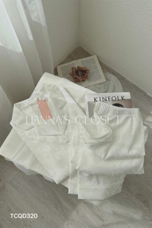 Báo trắng đùi kiotviet f7d4fd75fc24635392756e18664140c6