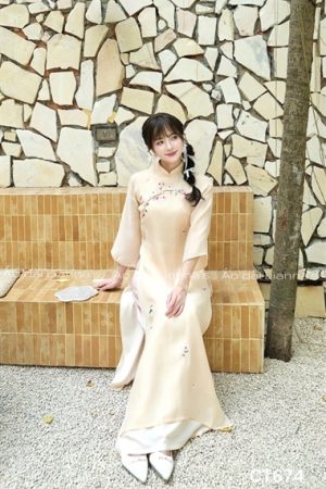 Áo dài cách Tân theu hoa tong kem be kiotviet fbf0aa081f1e358df0207d86b37b665b
